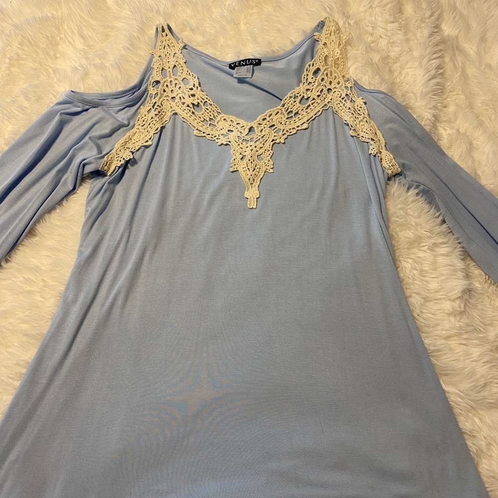 Venus flirty open shoulder top! Gorgeous color and lace trim